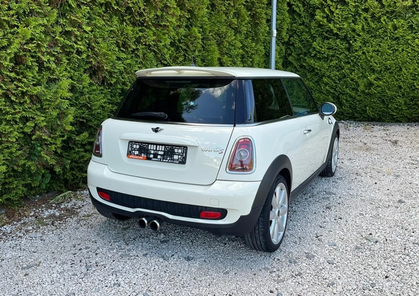 MINI Cooper S cena 21900 przebieg: 189000, rok produkcji 2008 z Gdynia małe 79